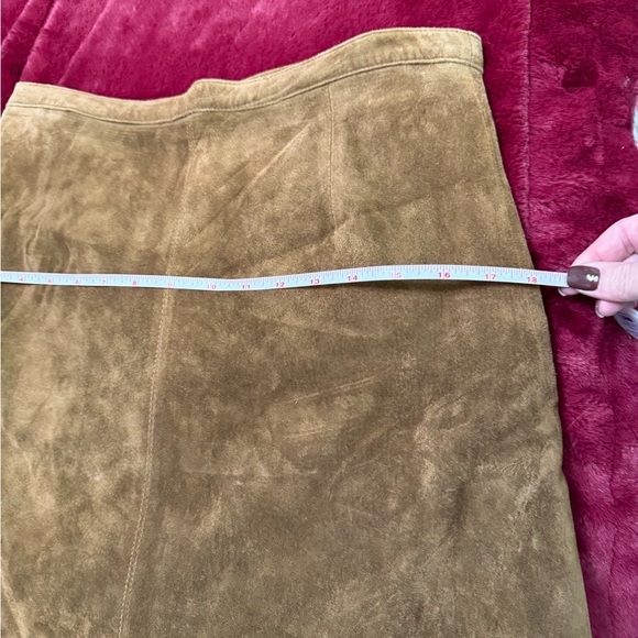 100 percent leather skirt - Picture 6 of 8